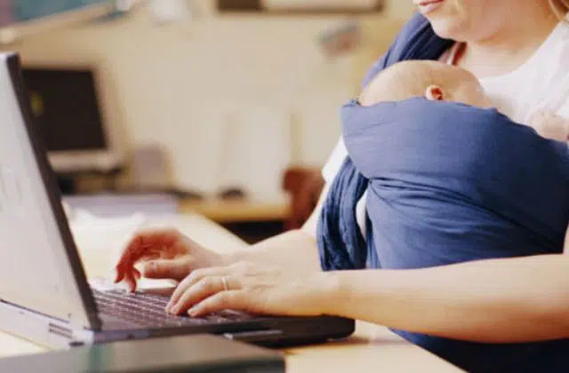 Επίδομα μητρότητας: Τα SOS που πρέπει να γνωρίζετε για τις αιτήσεις 12