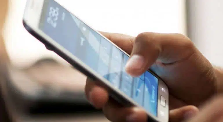 Χρεώσεις κινητής τηλεφωνίας: Πόσα θα πληρώνουμε για κλήσεις και SMS από το 2020 11