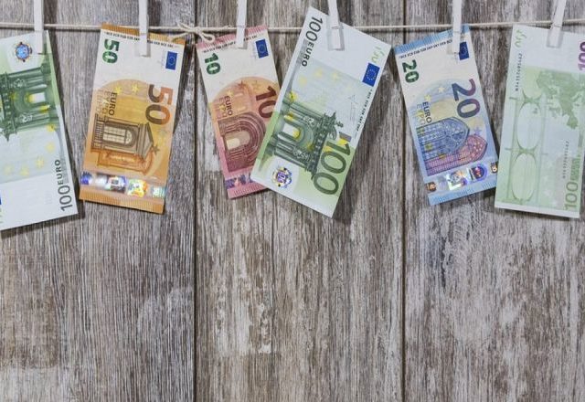 Κοινωνικό Μέρισμα 2019: Μυστικά και παγίδες για τα 700 ευρώ - Τα 14 SOS 2