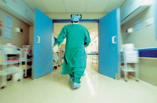ΕΣΥ: 'Ερχονται 4.900 μόνιμες προσλήψεις νοσηλευτών και 600 γιατρών 12