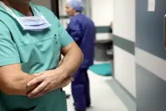 ΠΑΣΥΝΟ: «Είναι ντροπή για όλες τις κυβερνήσεις η μη ένταξη των νοσηλευτών στα ΒΑΕ» 24