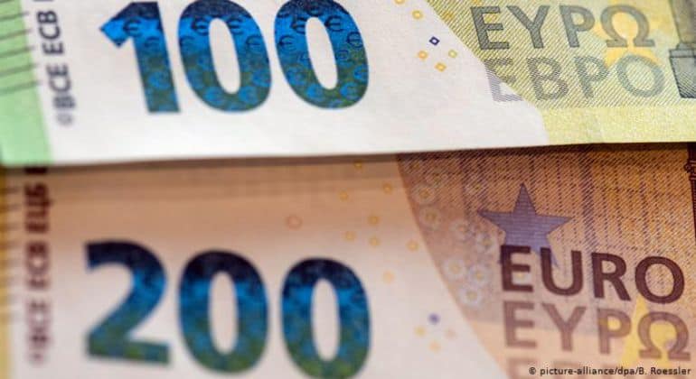 Αυξήσεις έως και 561 ευρώ στις συντάξεις χηρείας - Όλες οι λεπτομέρειες 1