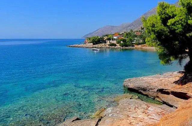 Αυτές είναι οι παραλίες της Αττικής όπου απαγορεύεται το κολύμπι 13
