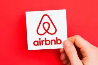 Βραχυχρόνιες μισθώσεις: Σφίγγει ο κλοιός για τα Airbnb – Τι προβλέπει το νομοσχέδιο 12