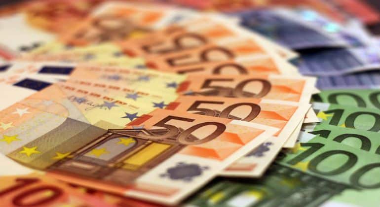 Επίδομα 534 ευρώ: Μέχρι αύριο Δευτέρα 12 Απριλίου οι δηλώσεις για τις αναστολές Απριλίου 1