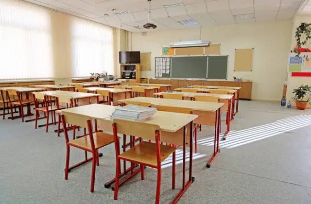 45 προσλήψεις χωρίς πτυχίο στα σχολεία του Δήμου Χαιδαρίου 13