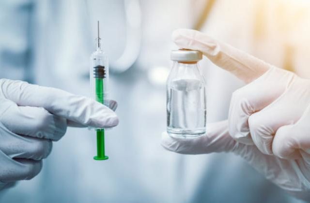 Εποχική γρίπη: Οι επικίνδυνοι μύθοι για το εμβόλιο 3