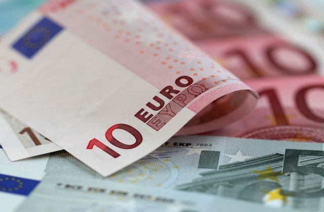 Μετά τον σάλο καταργούνται τα voucher στους επιστήμονες: Θα λάβουν επίδομα 600 ευρώ χωρίς τηλεκατάρτιση 3
