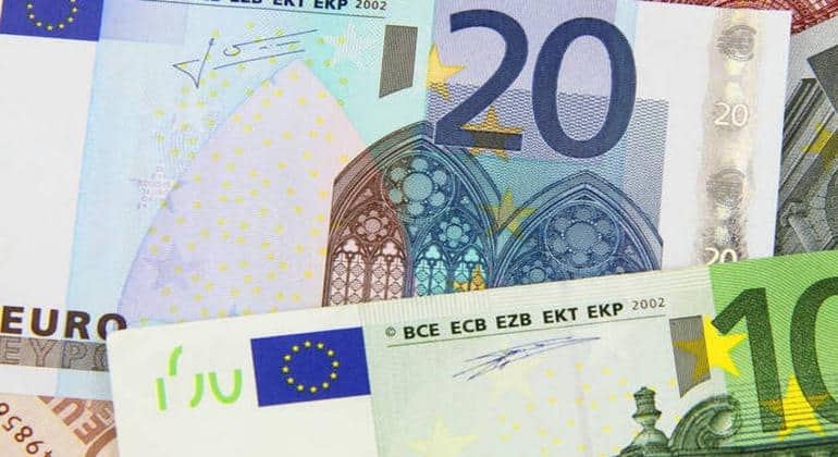 Νέες ημερομηνίες για τα επιδόματα των 534 και 800 ευρώ 1
