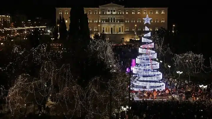 Χριστούγεννα στην Αθήνα - Νιώσε τη μαγεία! 11