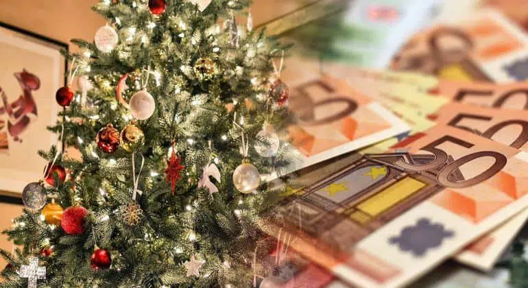ΟΠΕΚΑ: Πριν από τα Χριστούγεννα, η καταβολή επιδομάτων 11