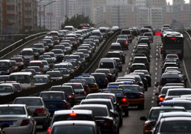 Κίνηση: "Κόκκινο" το οδικό δίκτυο στην Αθήνα - Ποιους δρόμους να αποφύγετε 3