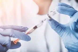 Παρακάμπτουν τα ποντίκια: Οι 45 εθελοντές που ρίχνονται στη μάχη του πρώτου εμβολίου κατά του κορoνοϊού 26
