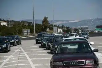 Κορονοϊός: Ουρές αυτοκινήτων στα διόδια της Ελευσίνας παρά τα μέτρα 20
