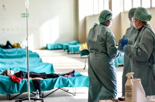ΠΟΕΔΗΝ: Θετικοί στον κορονοϊό 90 γιατροί και νοσηλευτές - 400 σε καραντίνα σε όλη τη χώρα 13