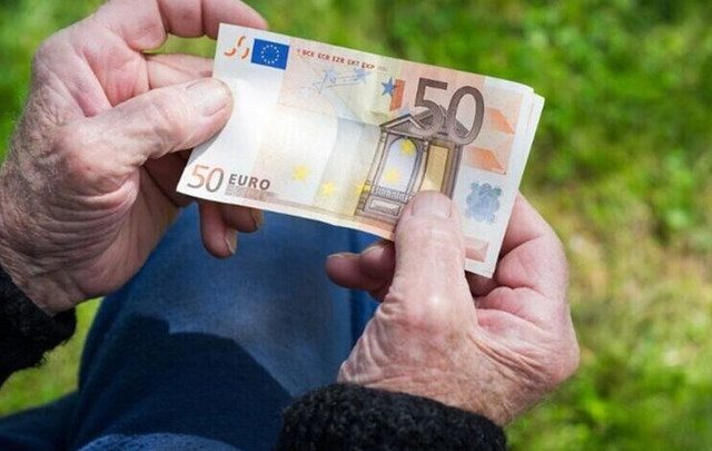 Έλληνες συνταξιούχοι: Οι φτωχότεροι και οι γηραιότεροι στην Ευρωζώνη και τον μήνα Οκτώβριο 2020! 3
