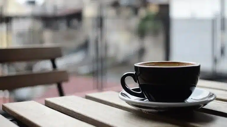 Μειώνεται ο ΦΠΑ στην εστίαση - Φθηνότερος ο καφές και τα αναψυκτικά 11