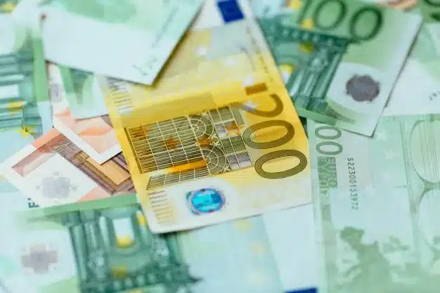 Πότε πληρώνονται τα 400 ευρώ σε 44.000 ελεύθερους επαγγελματίες 12