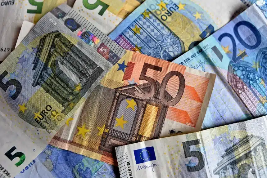 Επίδομα 534 ευρώ: Ποιοι πληρώνονται σήμερα 11