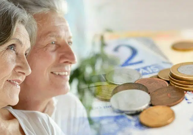 Δικαιώθηκε μαζική αγωγή συνταξιούχων - Ανοίγει ο δρόμος για 800 ευρώ σε όλους τους συνταξιούχους 12
