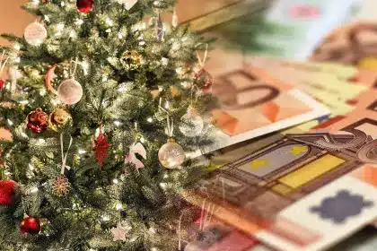 ΔΥΠΑ: Πότε θα καταβληθούν στους ανέργους τα επιδόματα και το Δώρο Χριστουγέννων 12