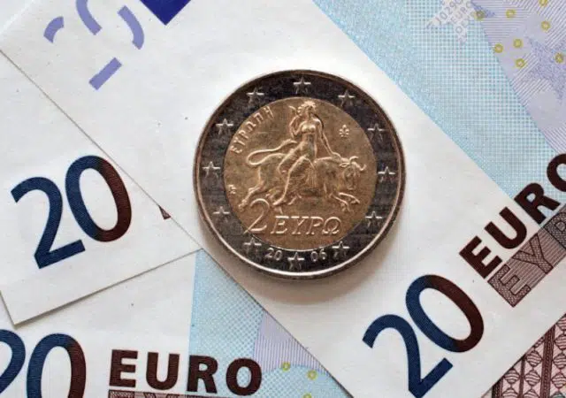 Επίδομα 534 ευρώ: Ξεκινούν σήμερα οι δηλώσεις - Ποιούς αφορά 12