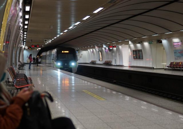 Δέκα κρούσματα κορoνοϊού σε εργαζόμενους του Μετρό 3