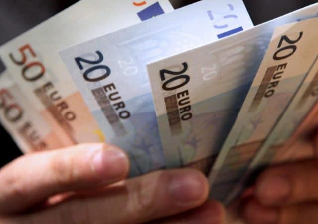 Επίδομα 400 ευρώ: Λήγει στις 17 Δεκεμβρίου η προθεσμία 2