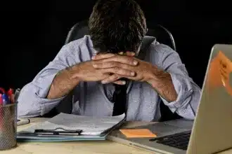 Άγχος στη δουλειά: Οι 3+1 τρόποι για να το καταπολεμήσουμε 72