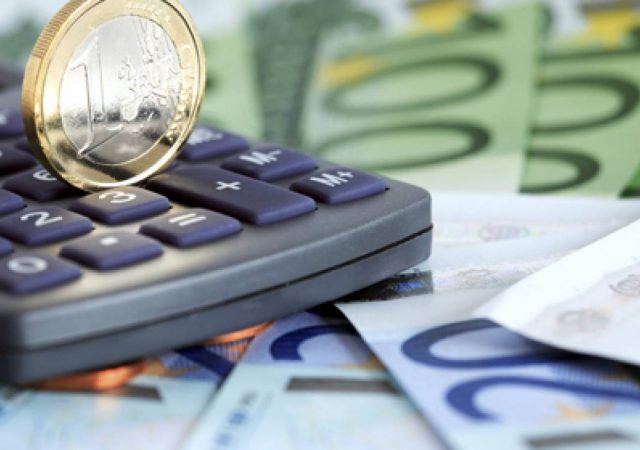 Επίδομα 534 ευρώ: Πότε θα γίνει η πληρωμή και ποιοι το δικαιούνται 13