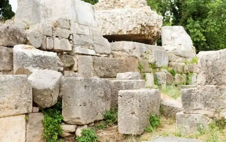 12 Εξειδικευμένοι εργάτες στην Εφορεία Αρχαιοτήτων Κοζάνης 11