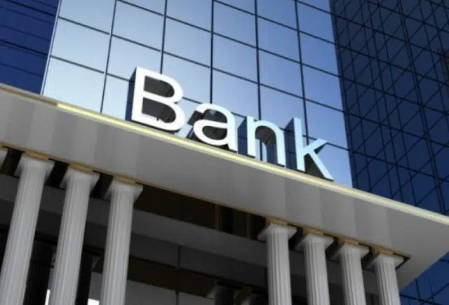 Τράπεζες: Θα κλείσουν για έξι μέρες – Τι θα συμβεί με τις συναλλαγές και τις μισθοδοσίες 12