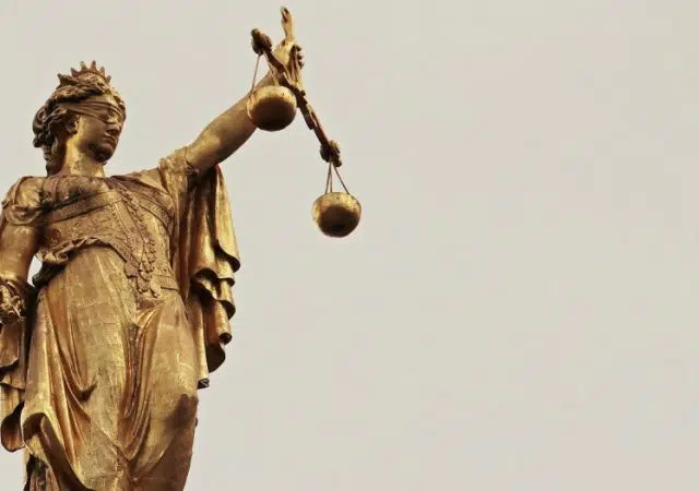 Ξεκίνησαν οι αιτήσεις για το επίδομα αυταπασχολούμενων δικηγόρων, μέχρι 2.000 ευρώ στους δικαιούχους 13