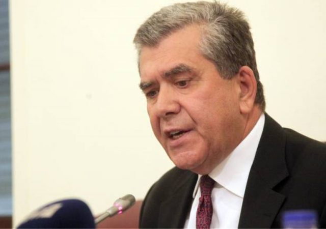Μητρόπουλος: Βόμβα η απόφαση του ΣΤΕ για την περικοπή μισθού και ασφάλισης στους ανεμβολίαστους 12