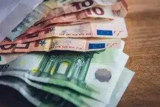 Επιδόματα: Ποια αυξάνονται έως και 50 ευρώ τον μήνα από το τέλος Απριλίου 34