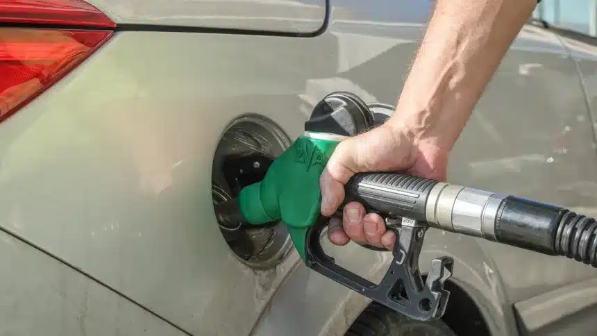 Fuel Pass 2: Πότε ξεκινούν οι αιτήσεις – Ποιοι και πώς θα λάβουν έξτρα χρήματα 11