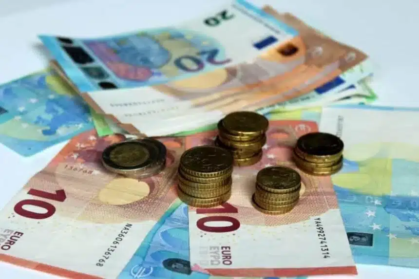 Επιταγή ακρίβειας: Ανακοινώθηκε ημερομηνία πληρωμής για τα 250 ευρώ 1