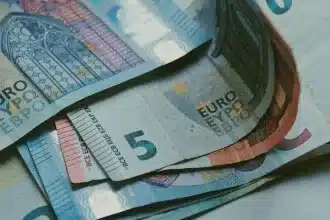 Επιταγή ακρίβειας: Ποιοι άνεργοι θα πάρουν τα 250 ευρώ - Πότε θα καταβληθεί το ποσό 54