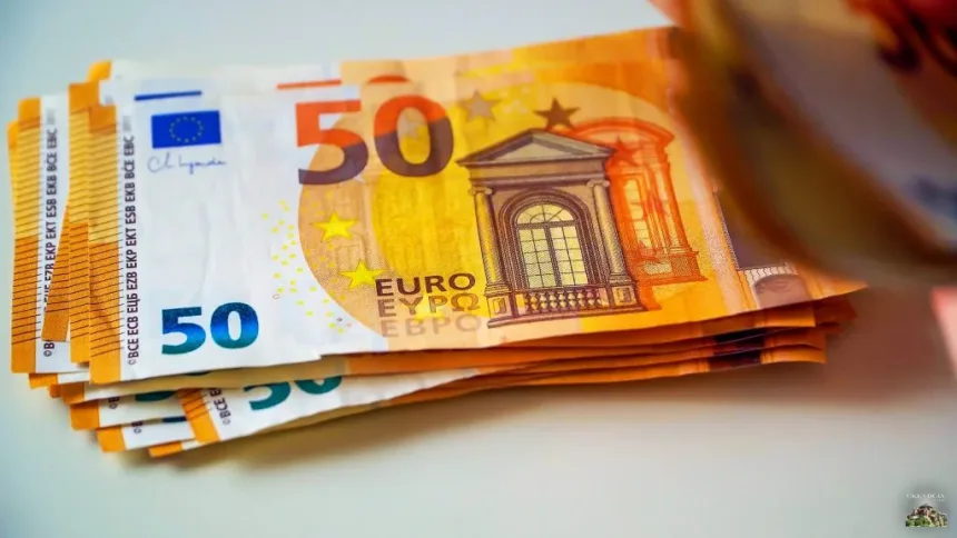 Τέλος οι αγορές άνω των 500 ευρώ με μετρητά – Πόσο θα είναι το πρόστιμο 11