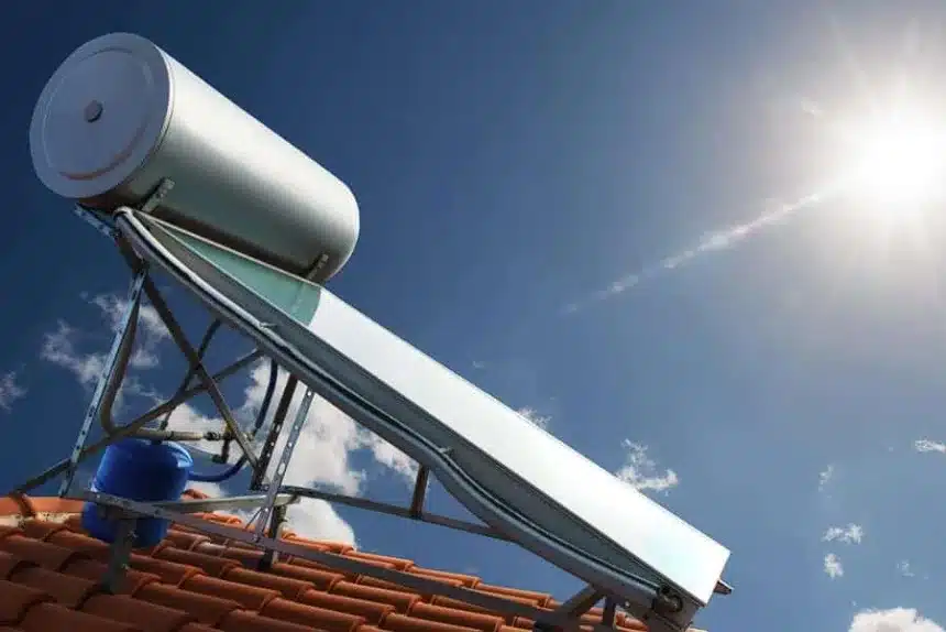 Σκρέκας: Επιδότηση 1.000 ευρώ για ηλιακό θερμοσίφωνα – Πότε ξεκινά το πρόγραμμα 11