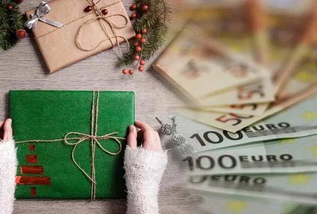 Πότε πληρώνονται επιδόματα, δώρο Χριστουγέννων, συντάξεις 12