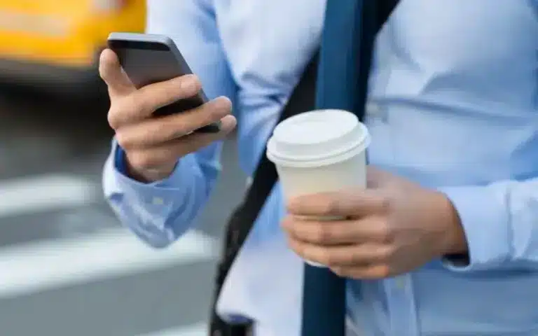 Πώς να κόψετε τον εθισμό με το κινητό – Το απλό κόλπο που θα σας πάρει 1 λεπτό 11