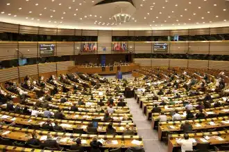 454 θέσεις πρακτικής άσκησης Schuman στο Ευρωπαϊκό Κοινοβούλιο 58