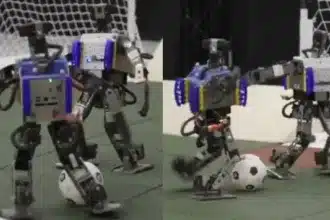 Το Subbuteo του μέλλοντος: Ρομπότ της Google έπαιξαν ποδόσφαιρο (vid) 47