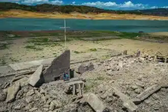 Φιλιππίνες: Πόλη αναδύθηκε από το νερό μετά απο 300 χρόνια, λόγω ξηρασίας 50