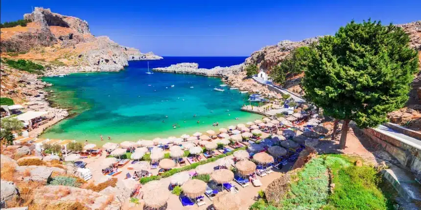 Τα βρετανικά ΜΜΕ σχολιάζουν το «Rodos Week» - Η Ελλάδα πρώτη χώρα που προσφέρει δωρεάν διακοπές σε ξένους 11