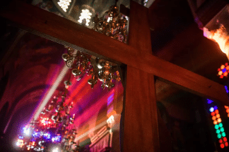 Μεγάλη Πέμπτη: Ο Μυστικός Δείπνος και ο Ιερός Νιπτήρας – Σήμερον κρεμάται επί ξύλου 15