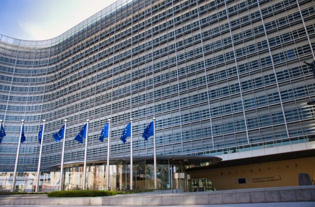 Θέσεις Εργασίας στο Δημόσιο: Οδηγός για Αιτήσεις & Προκηρύξεις