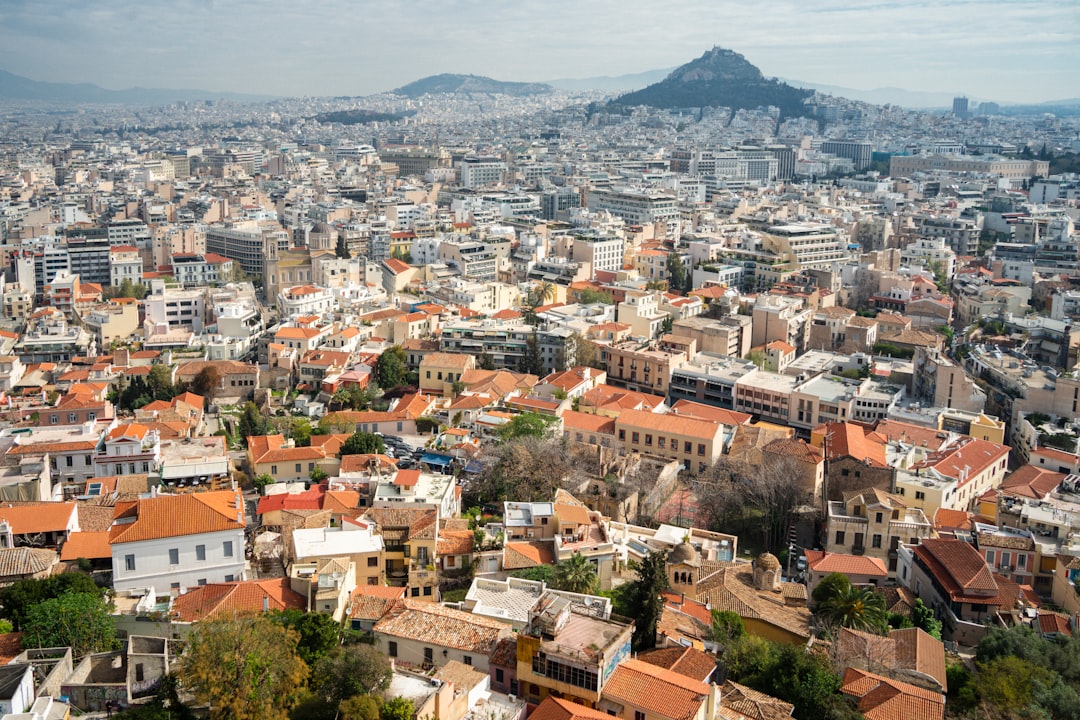 Ο Καιρός Σήμερα: Πώς Επηρεάζει την Εργασία και την Καθημερινότητα